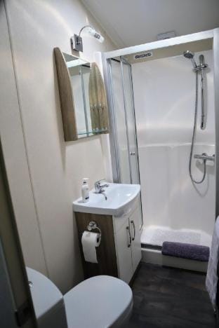 Amazing Lodge with Hot Tub Vacation rental in Mid Suffolk District