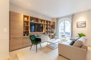 Luxurious 2 bedroom duplex on Place Morny Apartment in Deauville