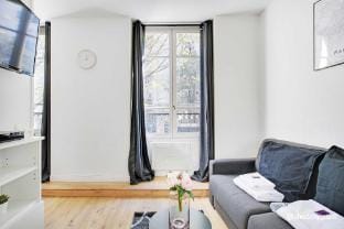 Le Marais - Rue de Bretagne  Apartment in Paris