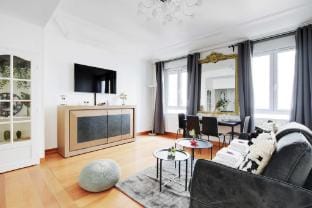 Chic apartment - 2BR/6P - Gare de l'Est Apartment in Paris