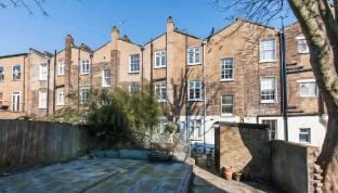 Camden 3-Bed Flat – Garden & Great Transport Links Vacation rental in London Borough of Islington