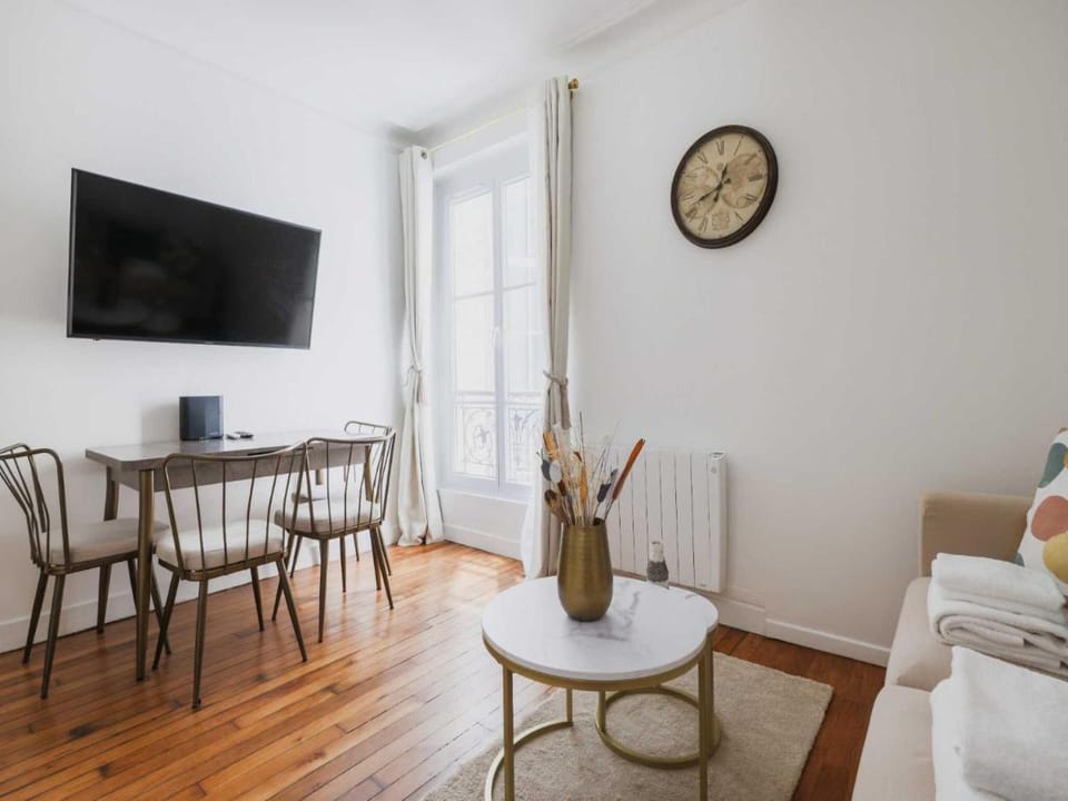 Cosy and chic apartment - 1BD/4P - Auteuil Apartment in Paris
