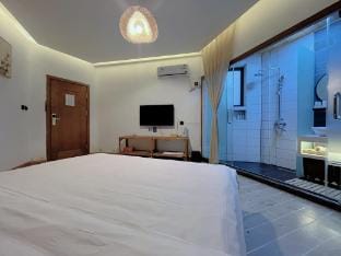 立夏大床房 Apartment in China