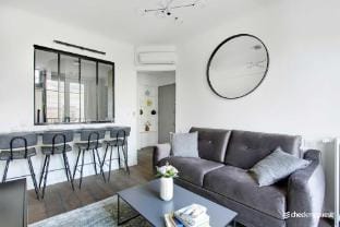 Charming apartment - 1BR/4P - Place des Vosges Apartment in Paris