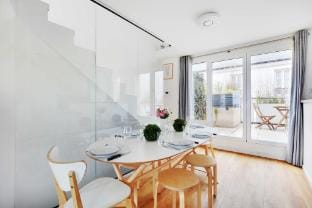 Exceptional triplex with terrace - Montmartre Apartment in Paris