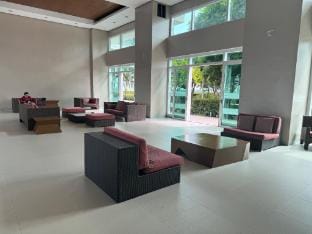 City View Studio / Pool / Sauna Apartment in Pasay