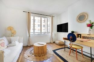 Charming apartment -4P- Near Arc de Triomphe  Villa in Paris
