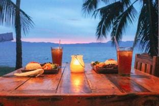 Seafront Family room (202) Vacation rental in Central Visayas