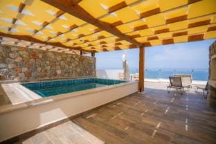 Stunning Apartment with Private Pool on Roof Terrace Apartment in Famagusta District