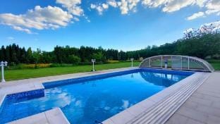 Pool cottage retreat near Prague Vacation rental in Saxony