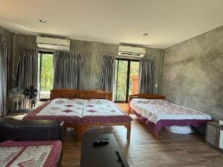 บ้านสวนครูวิภาวี Vacation rental in Thailand