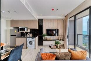 New! The Panora Pattaya 1BR King Seaview Penthouse Vacation rental in Pattaya City
