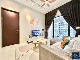 Khaleesya Suite. CG Pool View @2BR 4Pax near CIQ Vacation rental in Johor Bahru