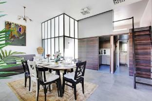 Magnificent apartment - 2BR/7P - Buttes Chaumont Apartment in Paris