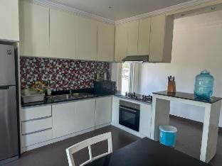 Wake N Bake 2 - Dank Dynasty Homes Vacation rental in Kamala