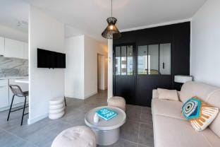 Beautiful flat with balcony - 200m from the beach  Apartment in Antibes