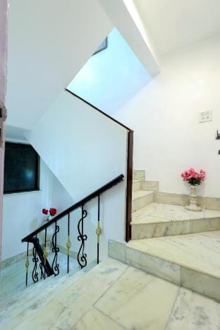 Ethnic 5 Bedroom Villa - Backyard BBQ, Pool Table Vacation rental in Mumbai