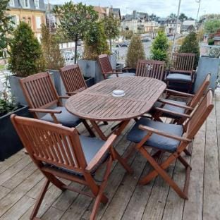 Luxurious 4 bedroom duplex, 200m from Place Morny Apartment in Deauville