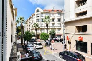 Cozy apartment Juan-Les-Pins / 200m Beach Apartment in Antibes