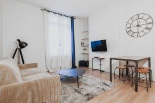 Intimate apartment - 1BR/4P - Saint-Ambroise Apartment in Paris