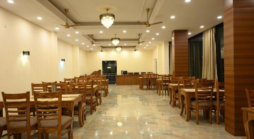 Musk Hill Resort Hotel in Uttarakhand