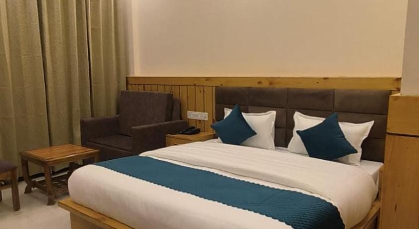 Musk Hill Resort Hotel in Uttarakhand