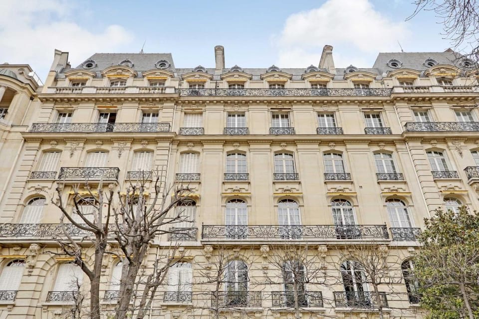 Magnificent studio - 2P - Arc de Triomphe Apartment in Paris