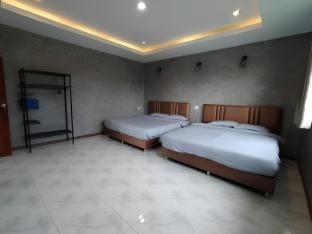 Lsarl Pool Villa อิฏฐ์สรี พูลวิลล่า Villa in Laos