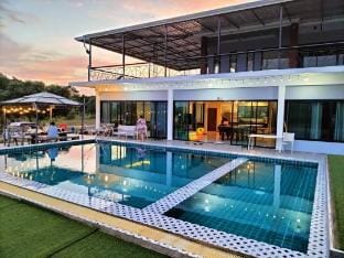 Lsarl Pool Villa อิฏฐ์สรี พูลวิลล่า Villa in Laos