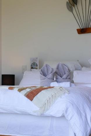 Mt. Karioi Escape: Super King + Barrel Spa & Views Vacation rental in Raglan