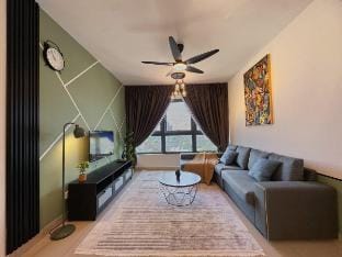 M Vertica KL City 4 Bedroom Fully Air-Con Suite Vacation rental in Federal Territory of Kuala Lumpur