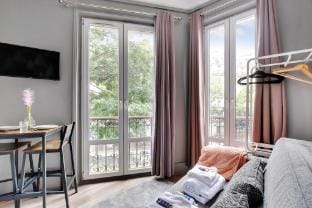 Peaceful studio - 2P -Near the Canal Saint-Martin Apartment in Paris