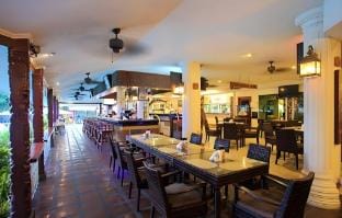 Affordable condo walking street Vacation rental in Angeles