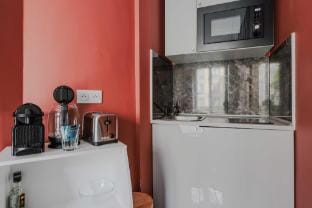 Cosy studio - 2P - Place de la RÃ©publique Apartment in Paris