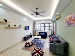 Koi Puchong 3 Room IOI Bkt Jalil Pavilion Pyramid Vacation rental in Petaling Jaya