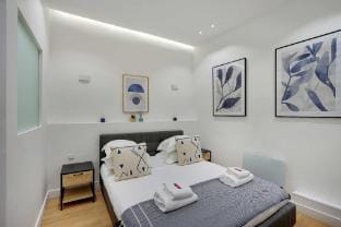 Apartment for 4 people in Bastille Apartment in Paris