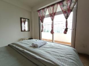 Bedroom with Hill View Vacation rental in Darjeeling