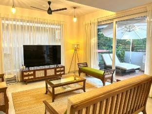 The Green Door Villa-Varca Beach (Private pool) Villa in Benaulim