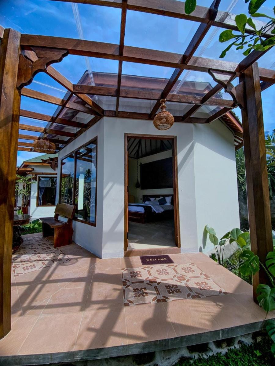 Arnez Tropical Cottage Resort in East Java