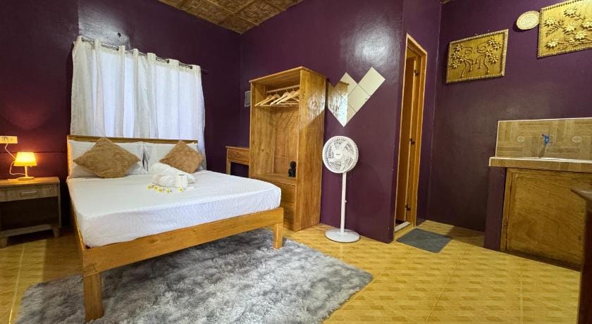 Cecilia's Garden Guesthouse Bed and Breakfast in Siquijor