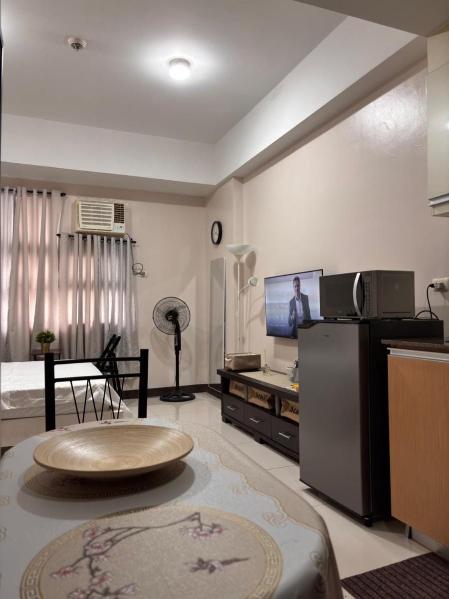 101 Newport west wing condominium  Apartment in Pasay