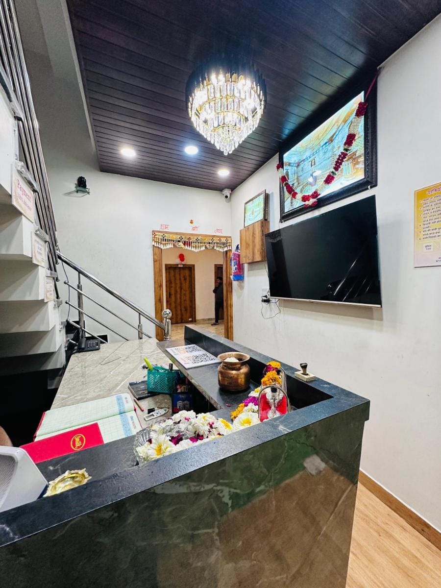 dev manorama palce Hotel in India