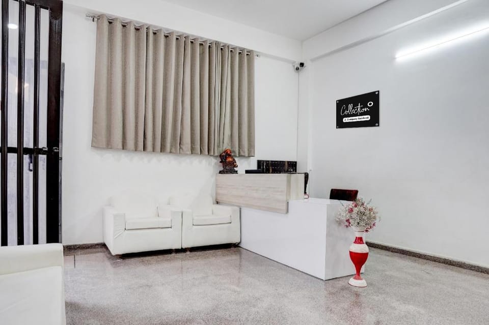 Super Collection O Sector 7 Rohini Formerly Giriraj Residency Hotel in Delhi