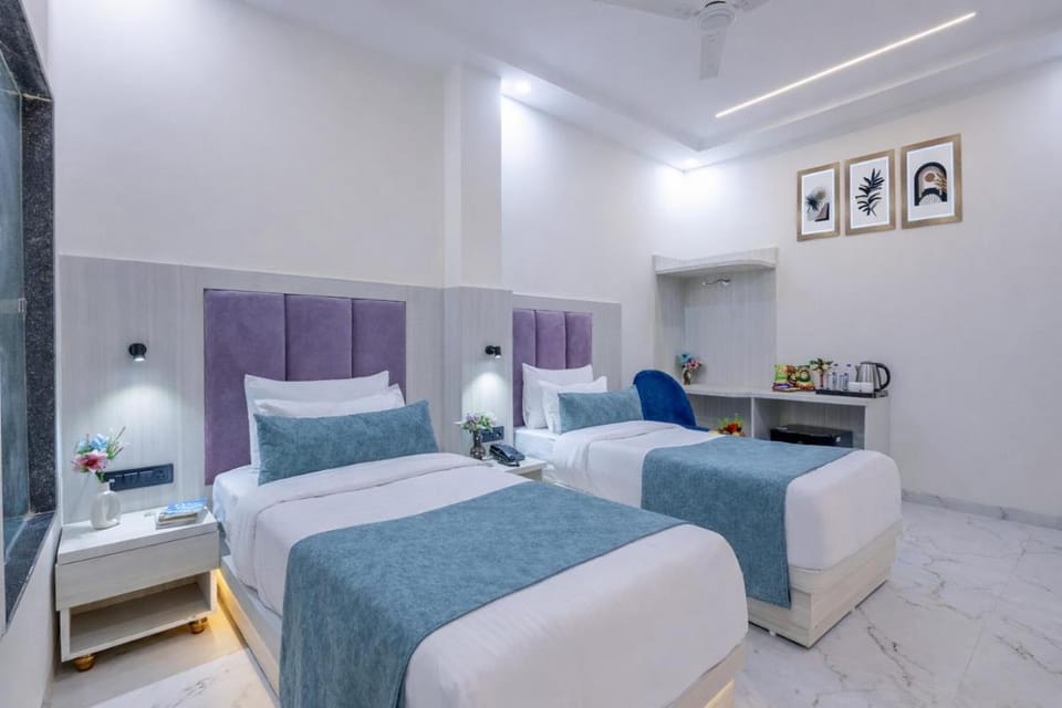 Hotel Urban Royale - IGI Airport Delhi Hotel in New Delhi
