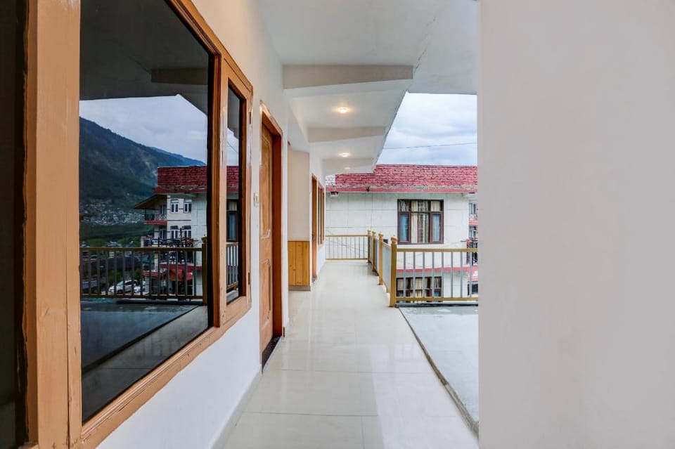 Hotel O Simsa View Hotel in Manali