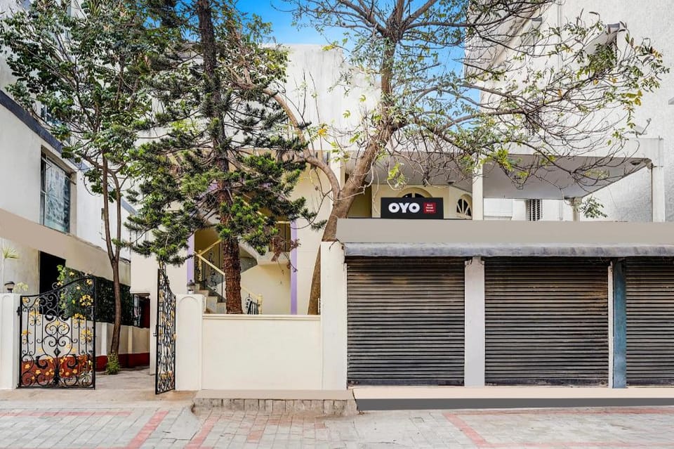 SPOT ON Heaven Residency Hotel in Bengaluru