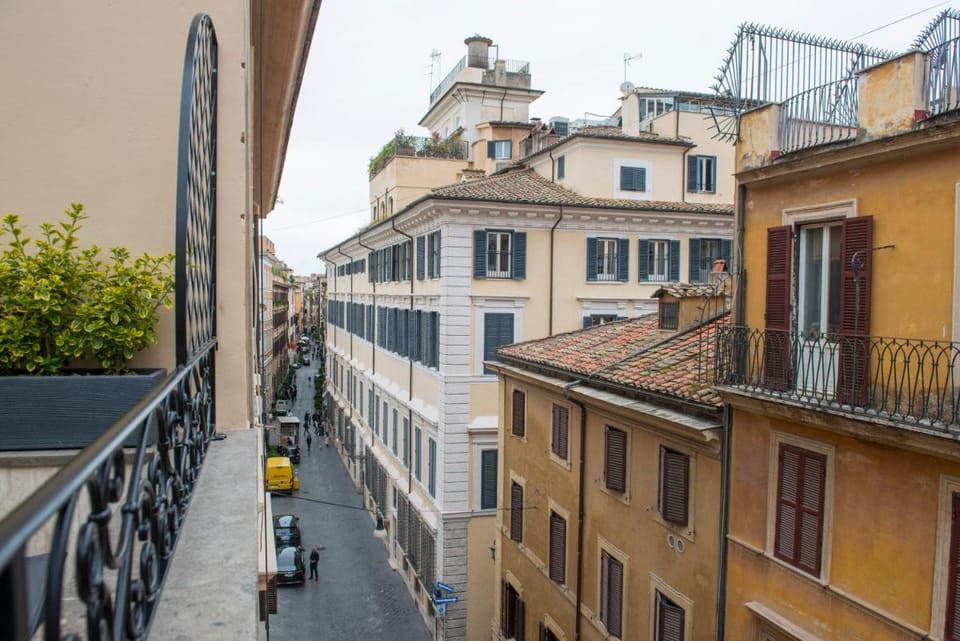 Bocca di Leone Luxury Suite Bed and Breakfast in Rome