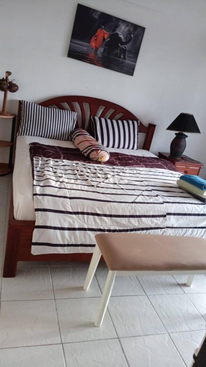 sombat condo seaview 1 bedroom Apartment in Pattaya City