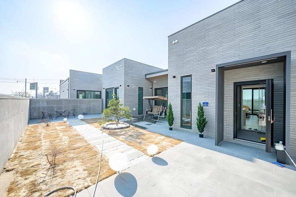 Gangneung  Peer Haus Private Pool Villa Bed and Breakfast in South Korea