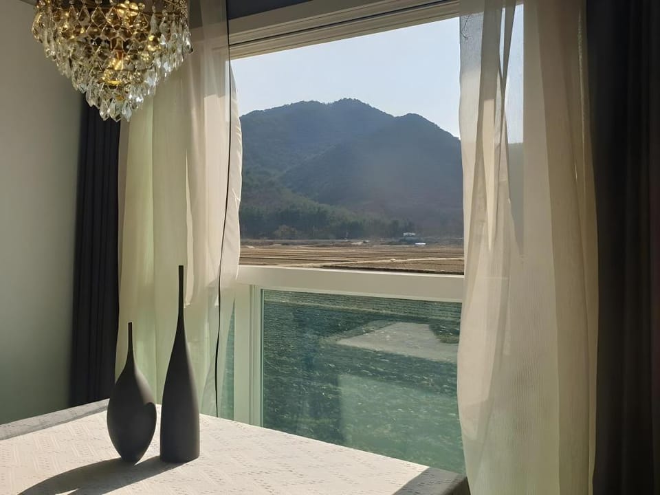 Gangneung Jeongdongjin Gianni Pension Bed and Breakfast in South Korea